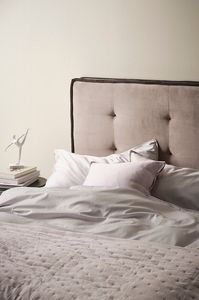 CLIFTON sänggavel 180 cm för 3054,35 kr på Jotex